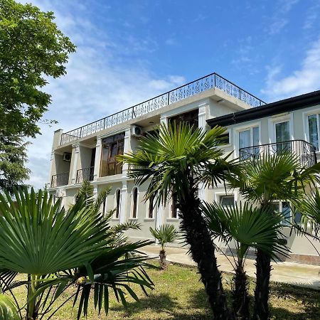 House On Moryakov 55 Aparthotel Чакви Екстериор снимка