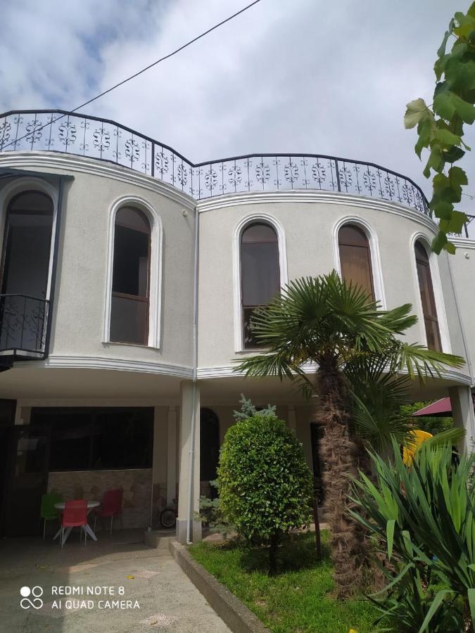 House On Moryakov 55 Aparthotel Чакви Екстериор снимка