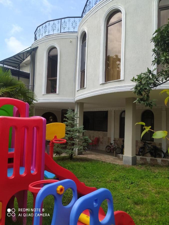 House On Moryakov 55 Aparthotel Чакви Екстериор снимка