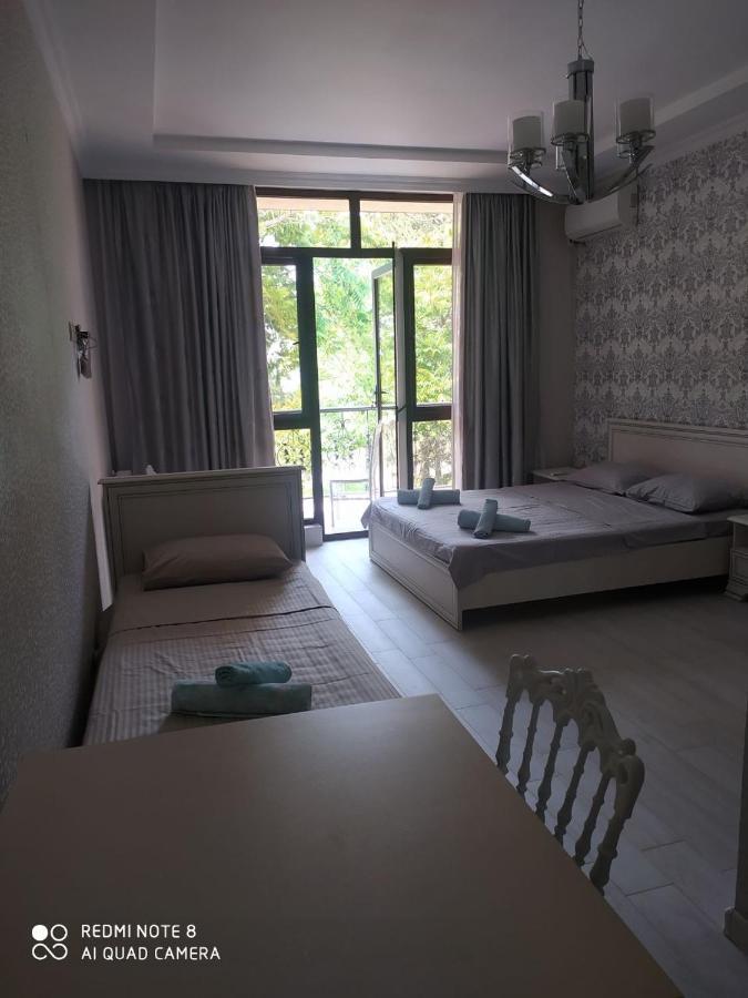 House On Moryakov 55 Aparthotel Чакви Екстериор снимка