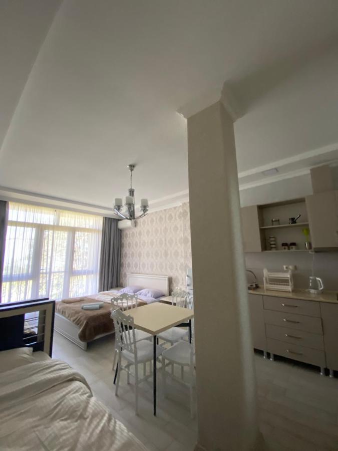 House On Moryakov 55 Aparthotel Чакви Екстериор снимка