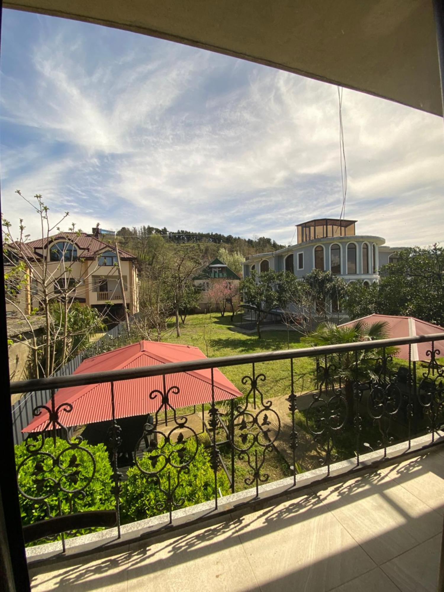 House On Moryakov 55 Aparthotel Чакви Екстериор снимка