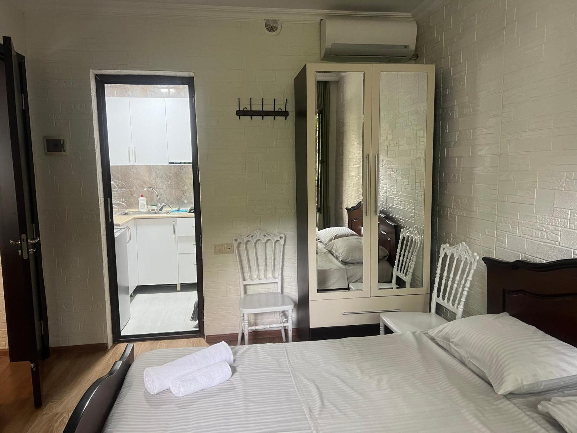 House On Moryakov 55 Aparthotel Чакви Екстериор снимка
