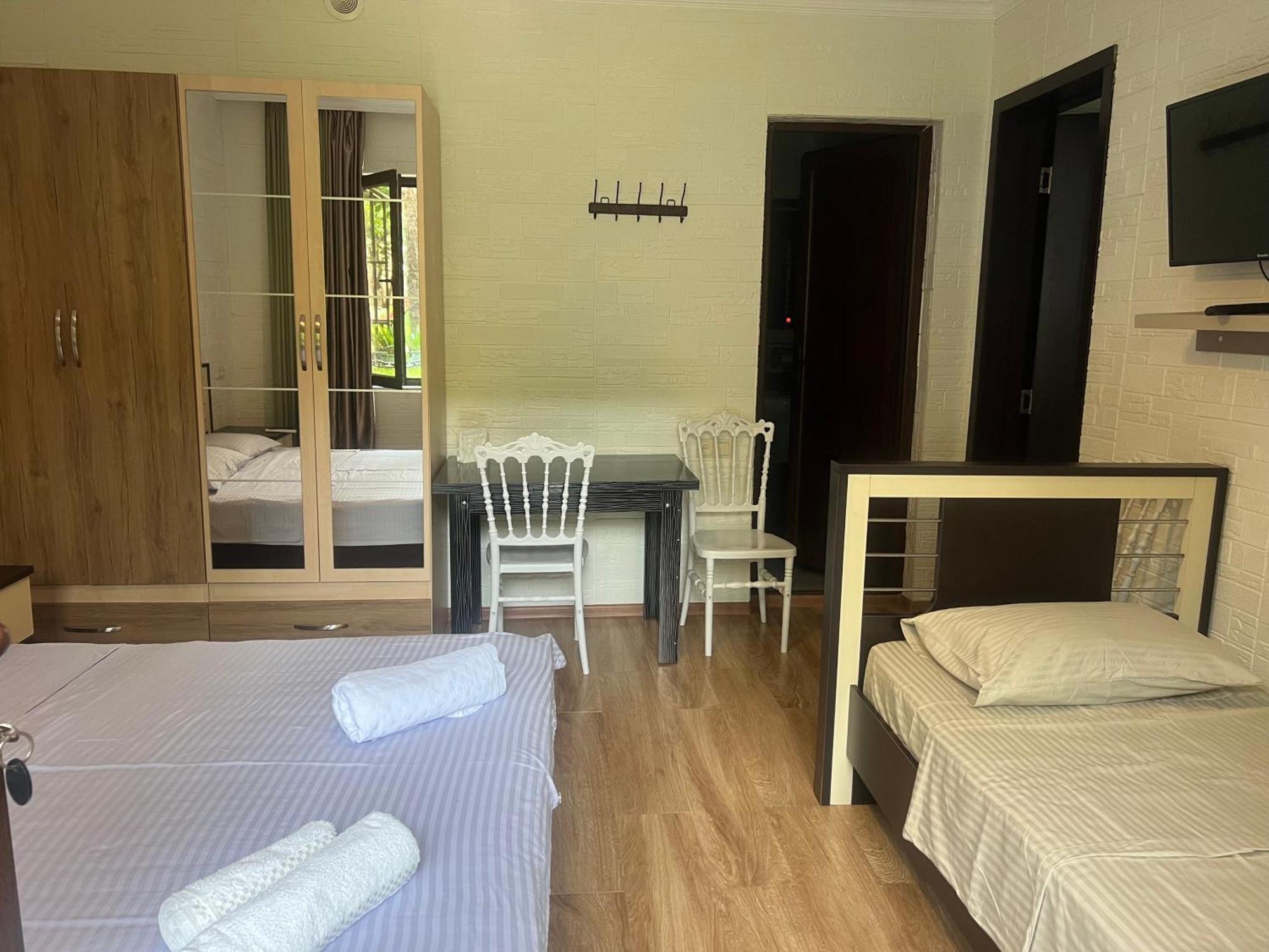 House On Moryakov 55 Aparthotel Чакви Екстериор снимка