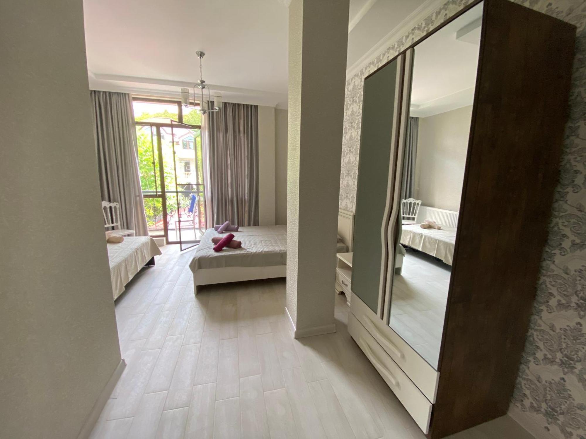 House On Moryakov 55 Aparthotel Чакви Екстериор снимка