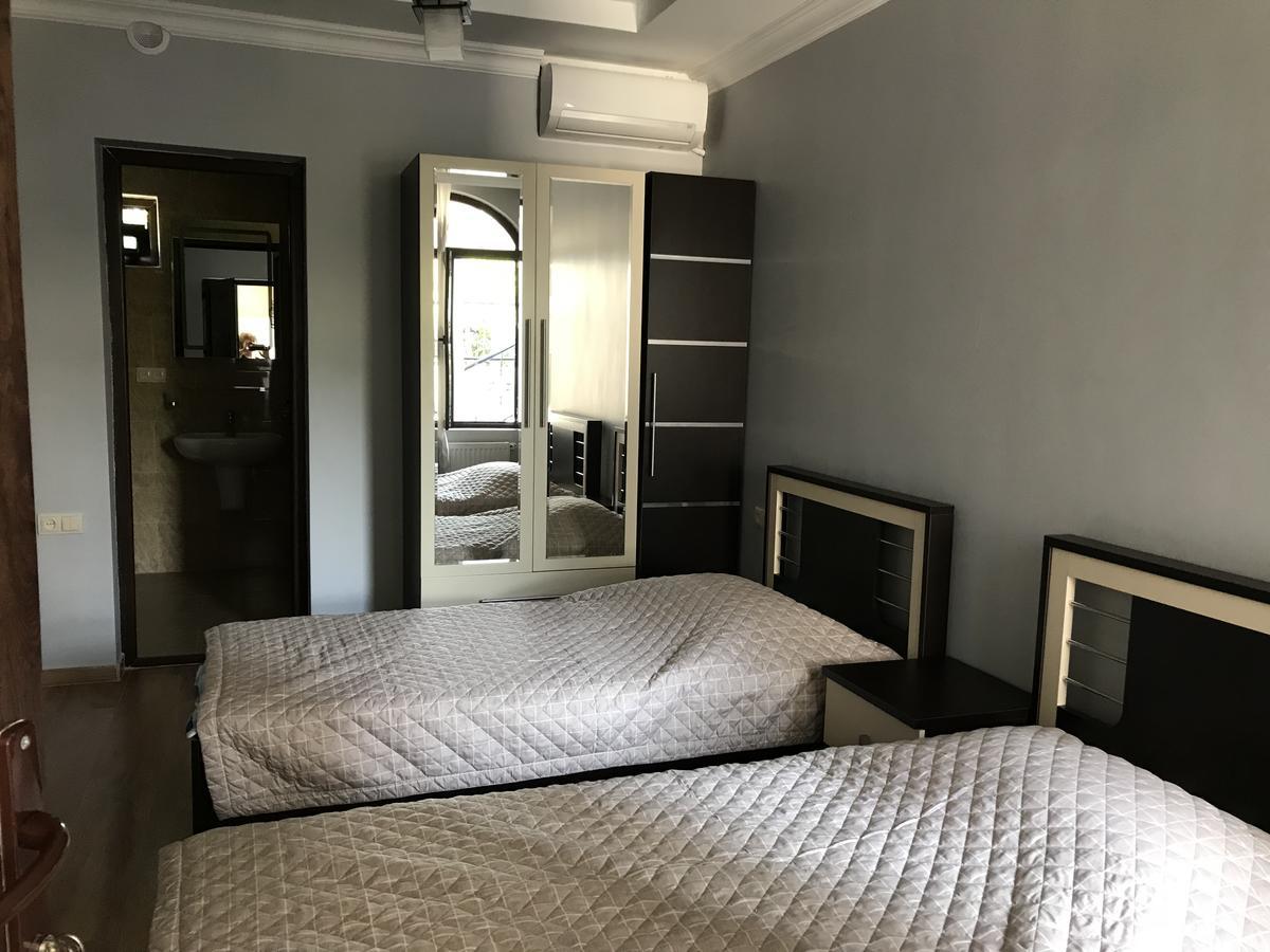 House On Moryakov 55 Aparthotel Чакви Екстериор снимка